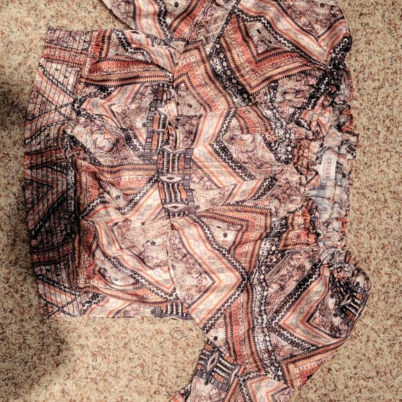 Shyanne Women's Ruffle Off Shoulder Chiffon Top - Picture 3 of 9